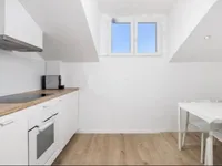 Недвижимость Трехкомнатная квартира, Центр: 4