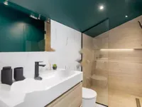 Недвижимость Трехкомнатная квартира, Центр: 5