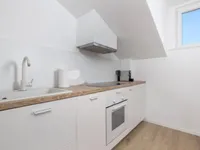 Недвижимость Трехкомнатная квартира, Центр: 11