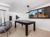 Недвижимость Трехкомнатная квартира, Центр: 14