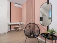 Недвижимость Трехкомнатная квартира, Центр: 16