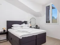 Недвижимость Трехкомнатная квартира, Центр: 17