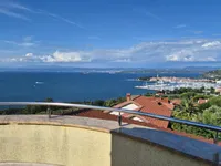 Недвижимость Дом, Изола, Бельведер: 2