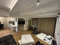 Недвижимость 1-комнатная квартира в центре: 2