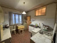 Недвижимость Трехкомнатная квартира Центр: 5