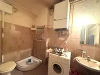 Недвижимость Трехкомнатная квартира Центр: 8