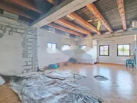 Недвижимость Четырехкомнатная квартира: 9