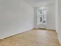 Недвижимость Квартира, 4-комнатная, Центр: 22