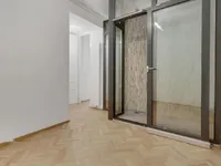 Недвижимость Квартира, 4-комнатная, Центр: 23