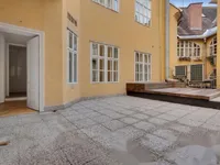 Недвижимость Квартира, 4-комнатная, Центр: 25