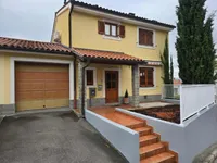 Недвижимость Четырёхкомнатная квартира Копер: 1