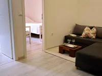 Недвижимость 2-комнатная квартира Центр: 1