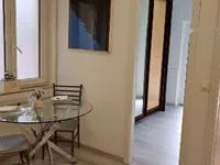 Недвижимость 2-комнатная квартира Центр: 3