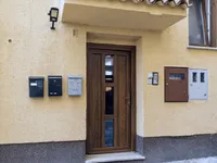 Недвижимость 2-комнатная квартира Центр: 11