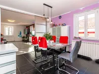 Недвижимость Квартира, 5 и более комнат: 5