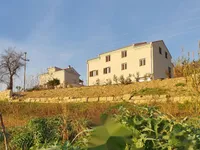 Недвижимость Четырехкомнатная квартира в Новых Сечовлях: 1