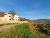 Недвижимость Четырехкомнатная квартира в Новых Сечовлях: 2