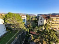 Недвижимость Двухкомнатная квартира в центре Луция: 14