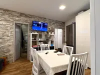 Недвижимость Однокомнатная квартира Копер: 2