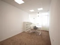 Недвижимость Коммерческое помещение: 3