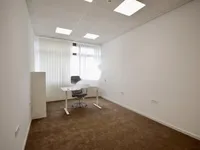 Недвижимость Коммерческое помещение: 4