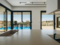 Недвижимость 5 Bedroom Villa For sale in Agios Tychonas, Limassol: 9