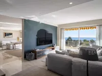 Недвижимость Apartment Croix des Gardes: 2