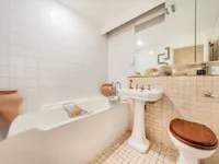 Недвижимость Tregunter Road: 2