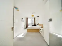 Недвижимость Woodley Crescent: 1