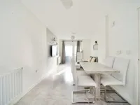 Недвижимость Woodley Crescent: 4