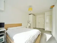 Недвижимость Woodley Crescent: 12