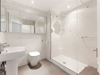 Недвижимость Clandon Gardens, Finchley: 1