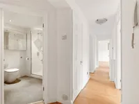 Недвижимость Clandon Gardens, Finchley: 9