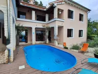 Недвижимость Семейный дом Вепринац: 1