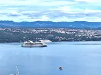 Недвижимость Четырехкомнатная квартира в центре: 5