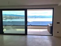 Недвижимость Четырехкомнатная квартира в центре: 8