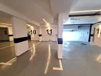 Недвижимость Четырехкомнатная квартира в центре: 23