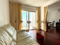 Недвижимость Трехкомнатная квартира, центр: 1