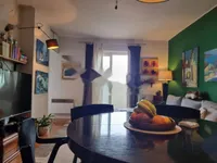 Недвижимость Трехкомнатная квартира в центре: 1