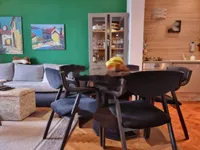 Недвижимость Трехкомнатная квартира в центре: 5