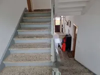 Недвижимость Трехкомнатная квартира в центре: 12