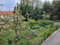 Недвижимость Трехкомнатная квартира в центре: 13