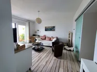 Недвижимость Двухкомнатная квартира в центре: 5