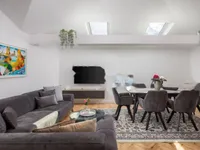 Недвижимость Трехкомнатная квартира Центр: 1