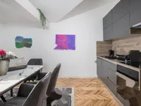 Недвижимость Трехкомнатная квартира Центр: 8