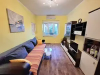 Недвижимость Двухкомнатная квартира в Центре: 4