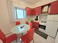 Недвижимость Двухкомнатная квартира в Центре: 5