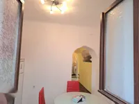 Недвижимость Двухкомнатная квартира в Центре: 12