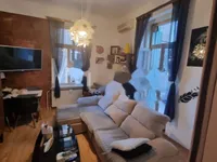 Недвижимость Трехкомнатная квартира в Центре: 2