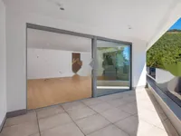 Недвижимость Трёхкомнатная квартира в центре: 24